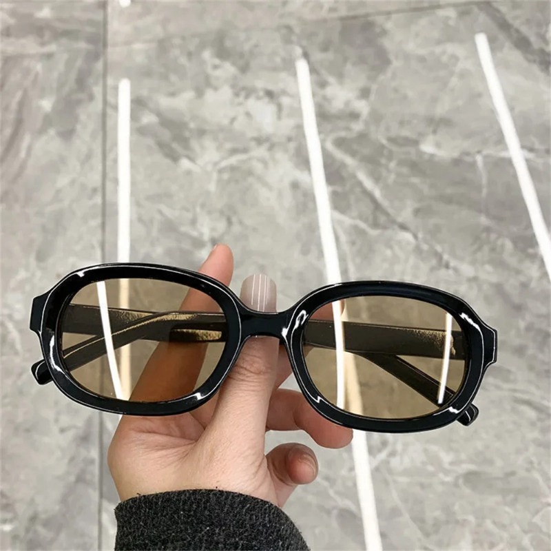 Vintage Fashion Enthusiasts - Yüksek Kaliteli Kare Erkek ve Kadın