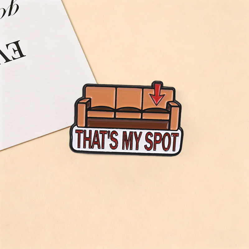 That's My Spot Emaye Pin Vinta - Vintage Fashion Quotes incelemesi ve fiyatı